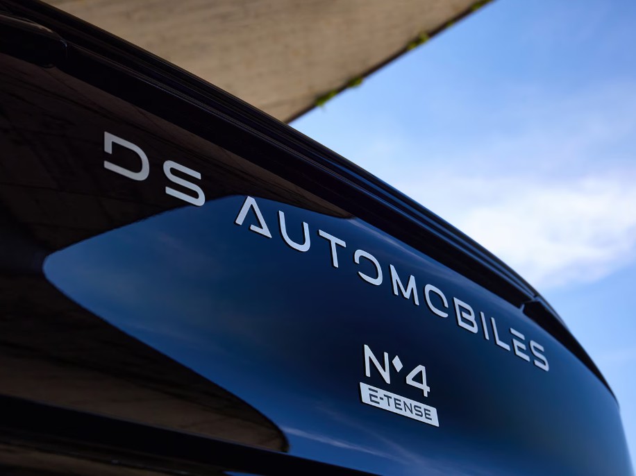 DS N°4 ― Coming Soon